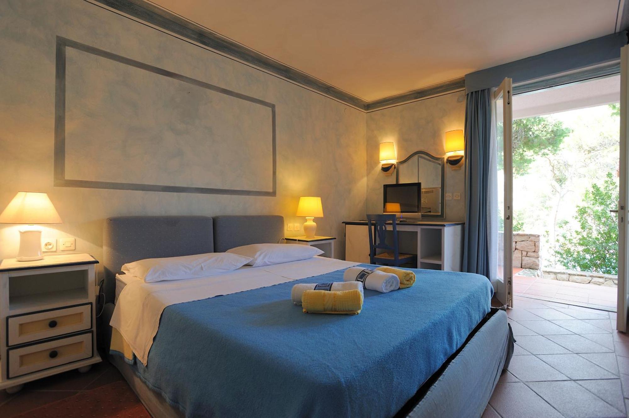 Hotel Solitudo Uble Esterno foto